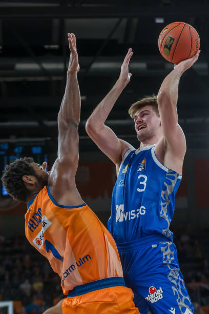 然而事实证 然而事实证