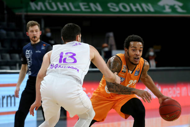 彪马宣布成 彪马宣布成