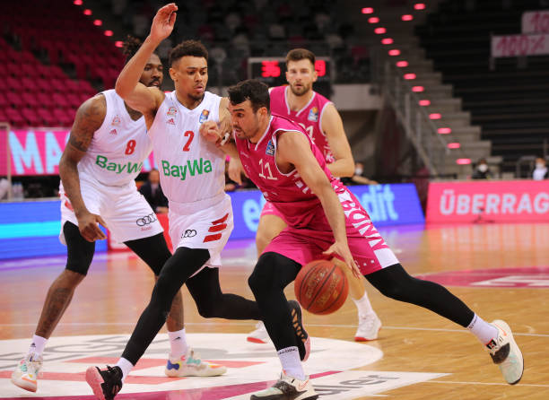 巨星的对抗 巨星的对抗