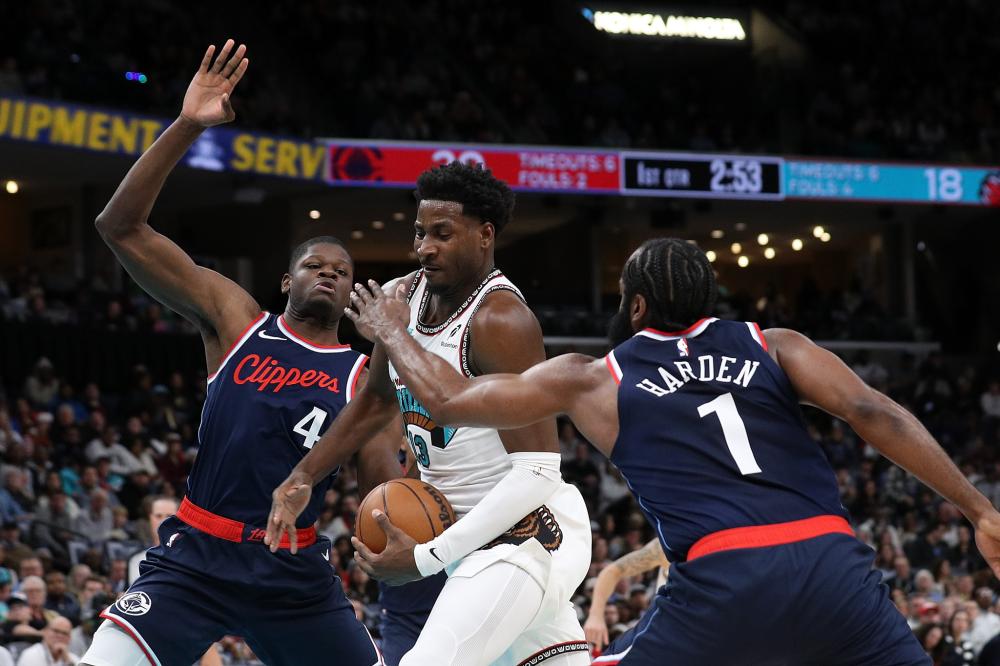 两队在技战 两队在技战