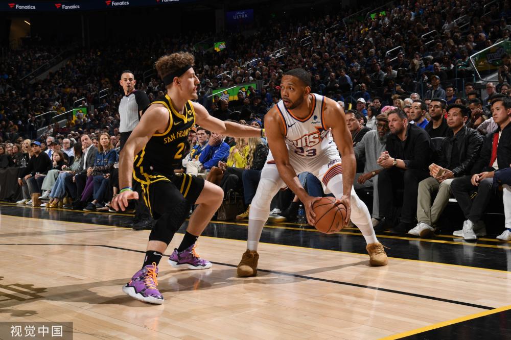 现出强大的 现出强大的